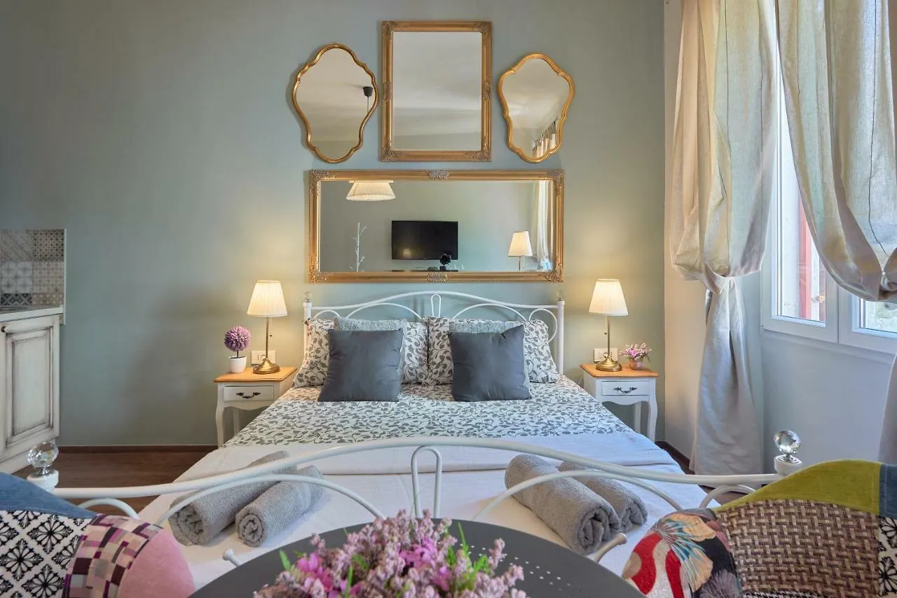 Old City Romanitic Studios 1 With Free Private Parking Pula 0*,  Hırvatistan