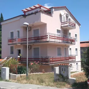 Apartment Gracijela, Pula