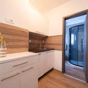 Apartment Cozy With Breakfast On Request 1, Pula