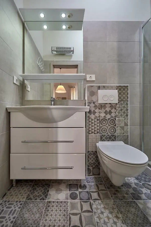 Old City Romanitic Studios 1 With Free Private Parking Pula Apartamento